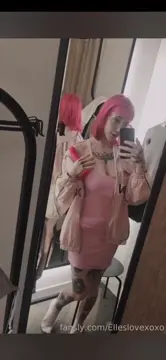 Poster: Elles @elleslovexoxo - Public changing room masturbation