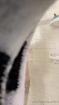 Poster: Becca Lynn @imbeccalynn - Shower PPV Poster: Becca Lynn @imbeccalynn - Shower PPV